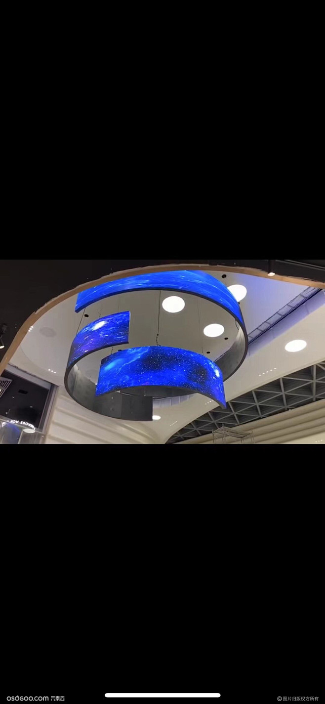創意無限 LED異形屏的視覺盛宴——從波浪屏到飄帶屏的柔性軟模組技術解析